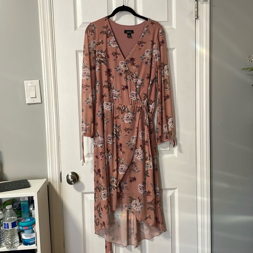 Alyx Pink Summer Dress with floral pattern and slanted hem (M)